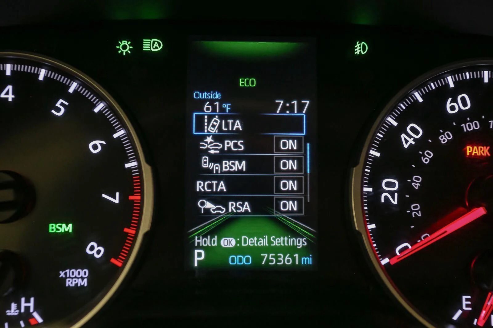 Used 2020 Magnetic Gray Metallic Toyota XLE Premium image 39