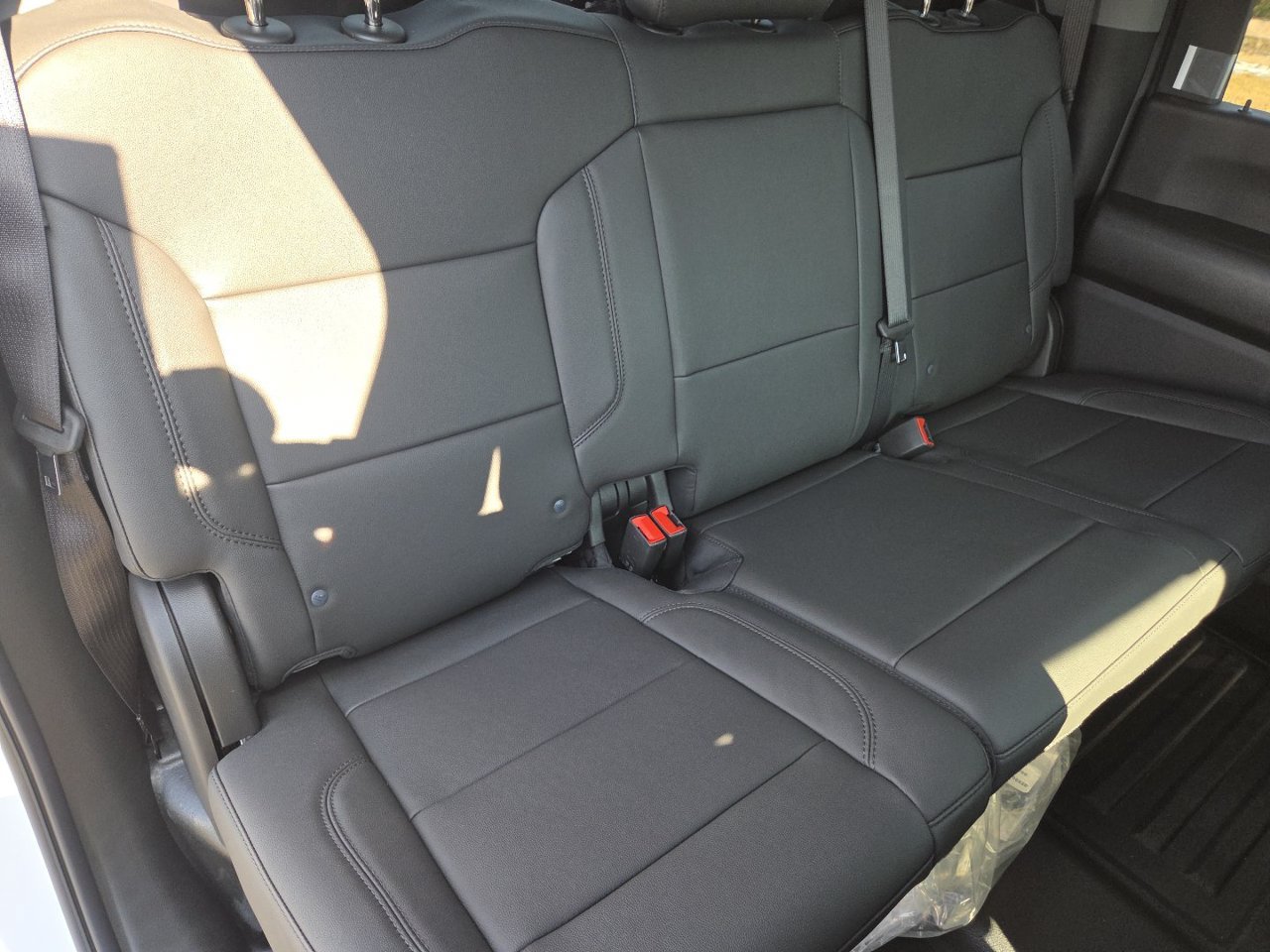 2026 GMC Sierra 3500 Chassis Cab Pro - Photo 25