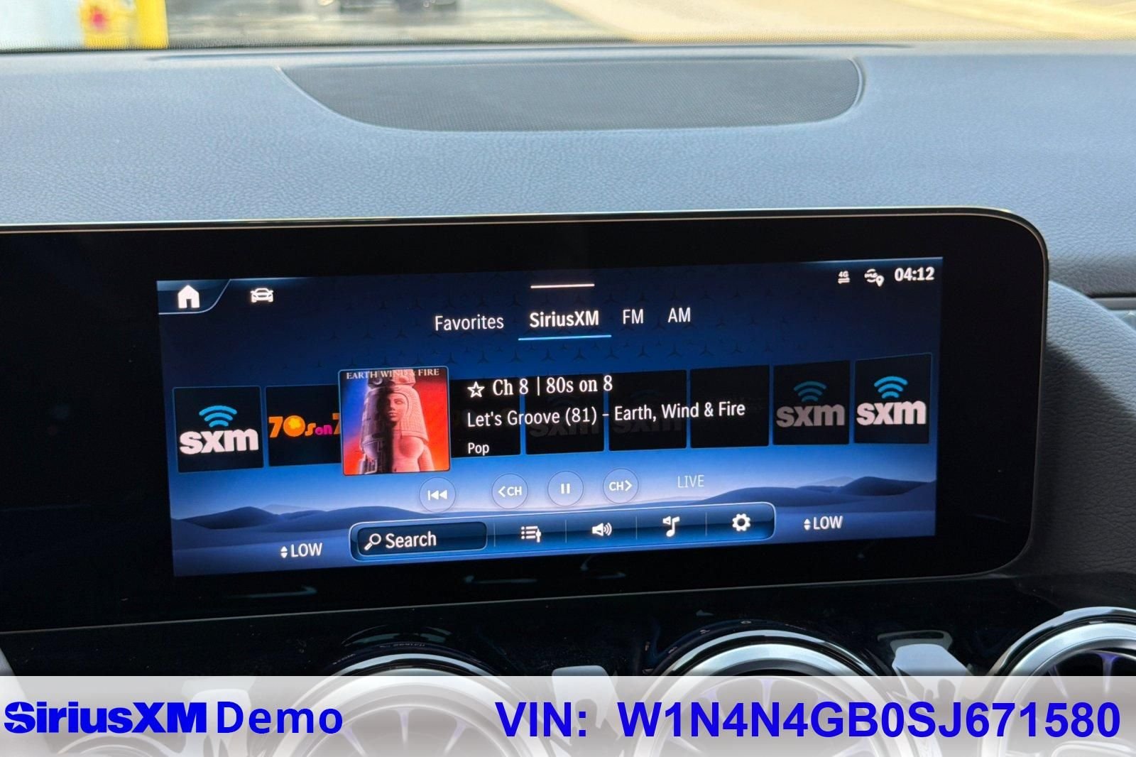 Used 2025 Black Mercedes-Benz GLA 250 image 39