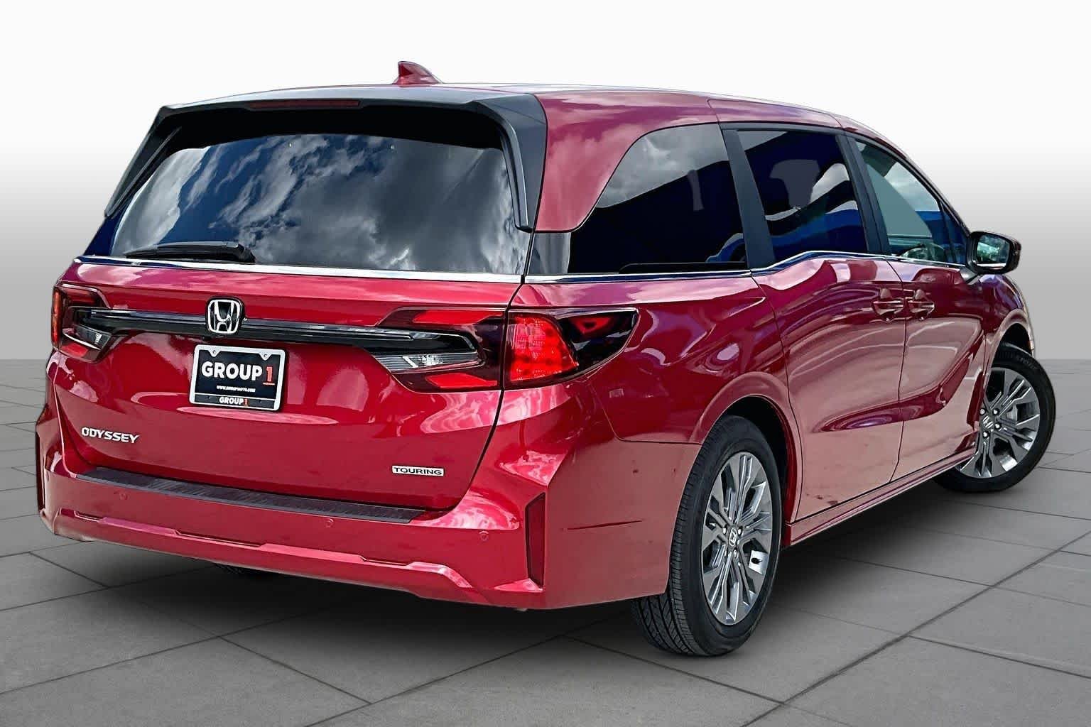Used 2026 Radiant Red Metallic II Honda Touring image 13
