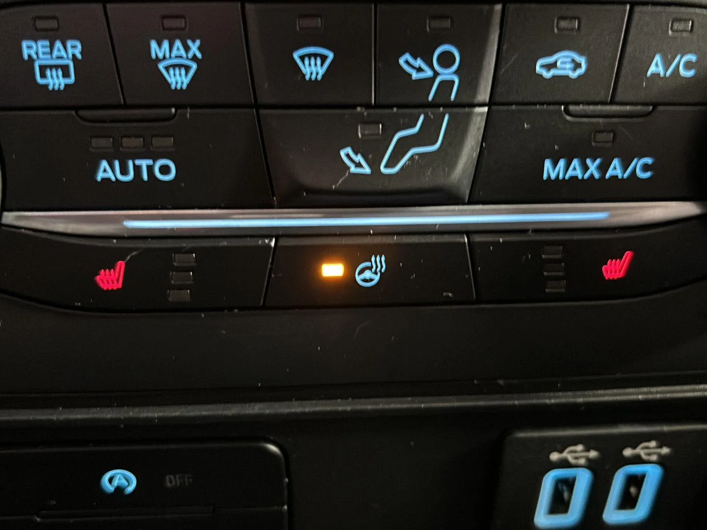 Used 2019 Shadow Black Ford SES image 8