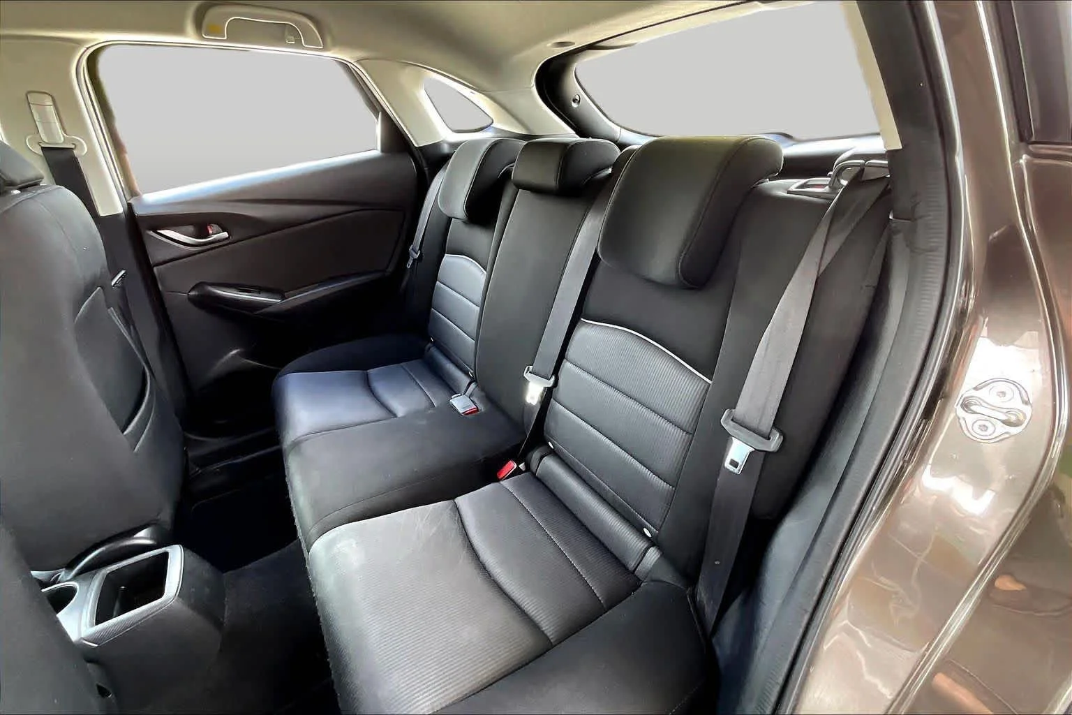 Used 2017 Titanium Flash Mica Mazda Sport image 21