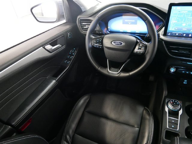 Used 2023 Vapor Blue Ford Platinum image 11