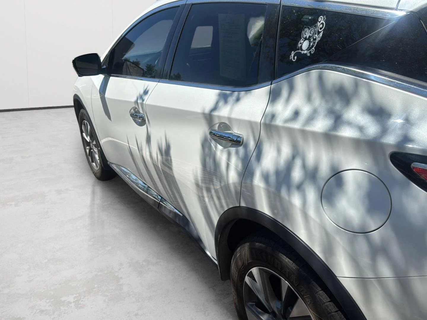 Used 2017 Pearl White Nissan SL image 7