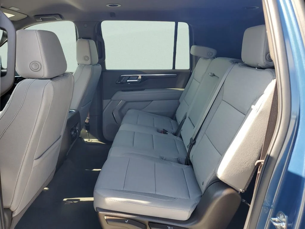 Used 2026 Lakeshore Blue Metallic Chevrolet LS image 10