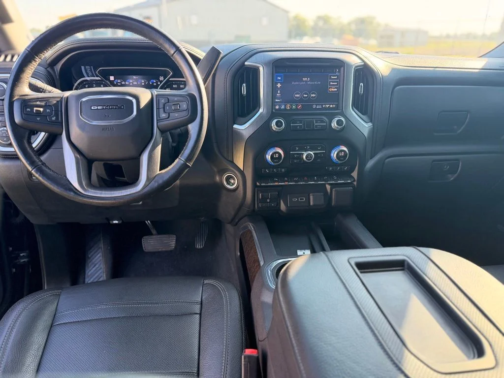 Used 2020 Onyx Black GMC Denali image 12