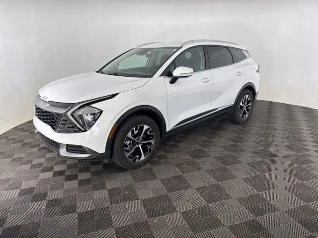 Used 2023 White Kia EX image 10