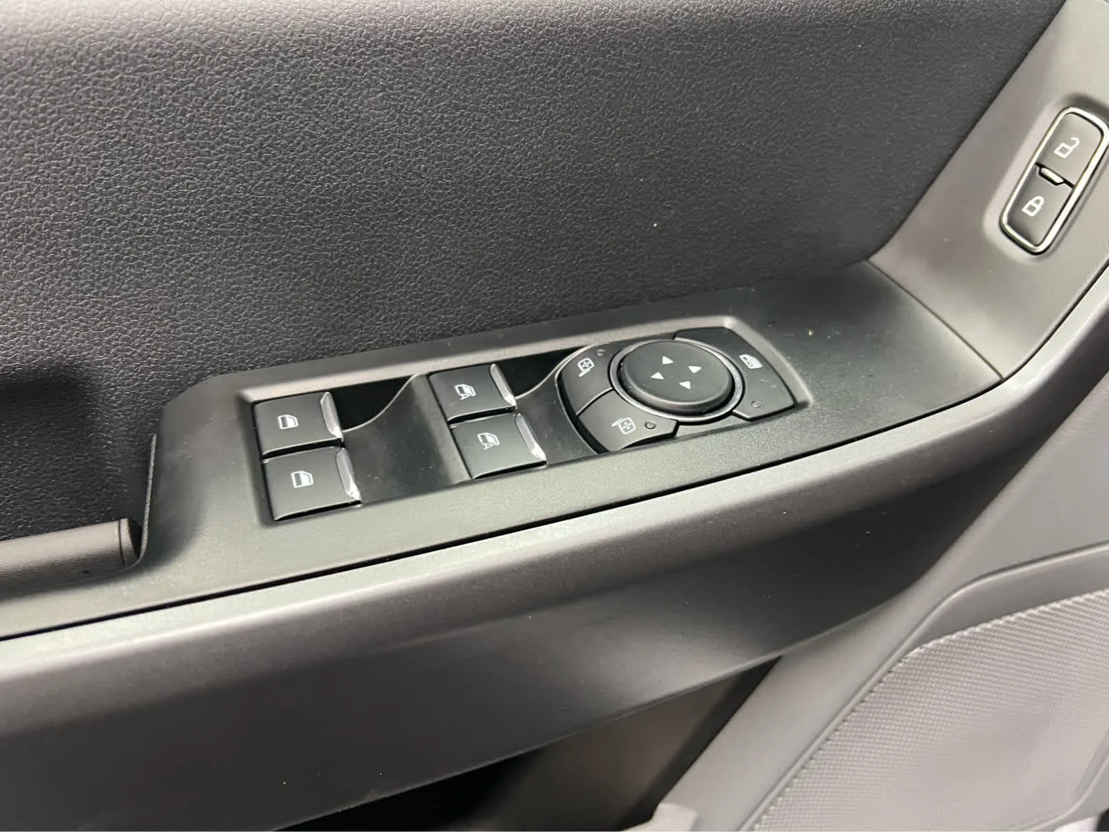 New 2026 Oxford White Ford XL image 12