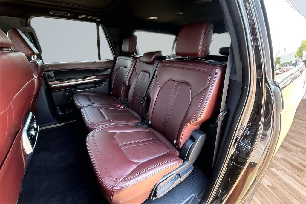 Used 2022 Black Ford Limited image 25