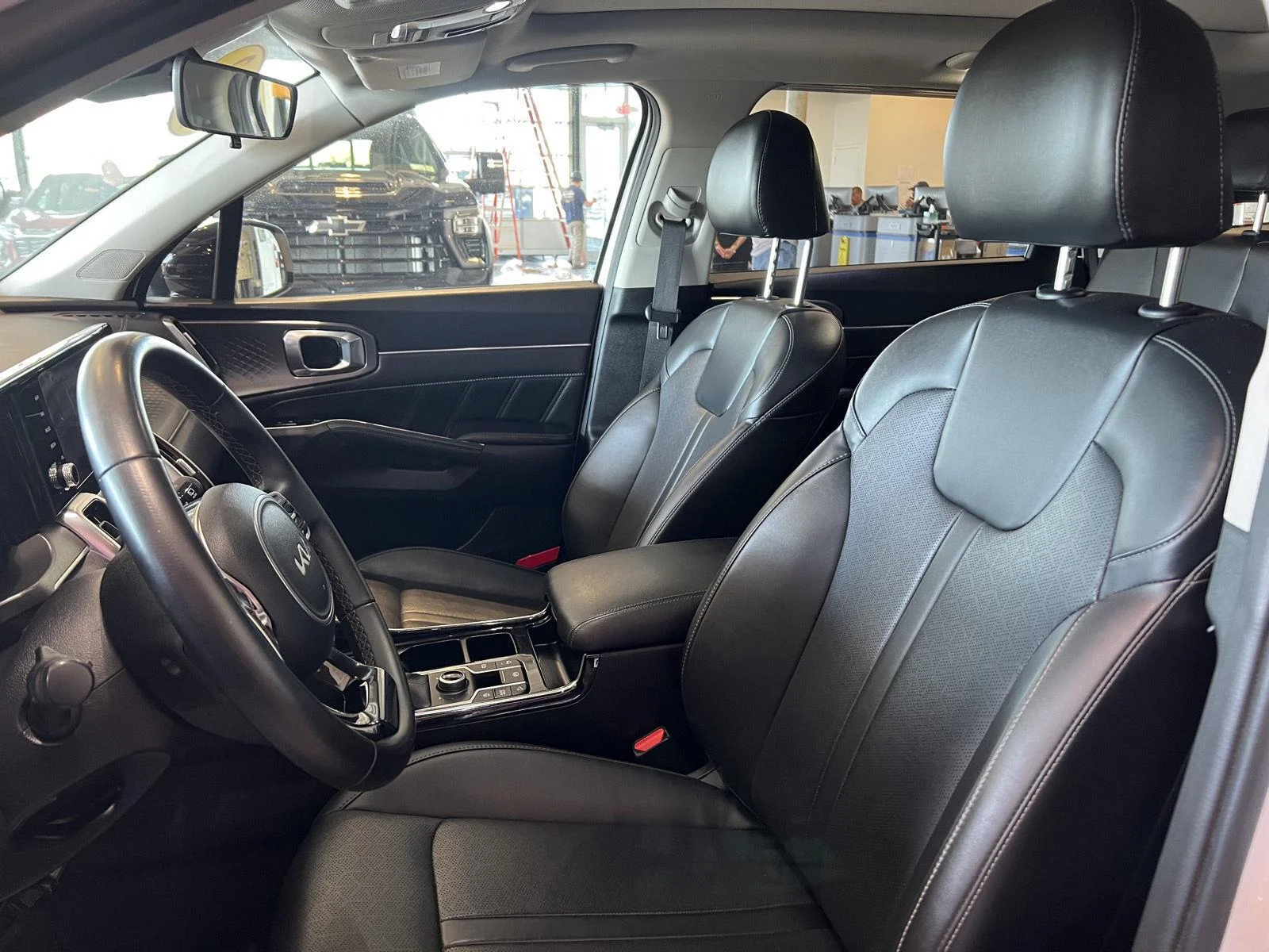 Used 2022 Glacial White Pearl Kia SX image 18