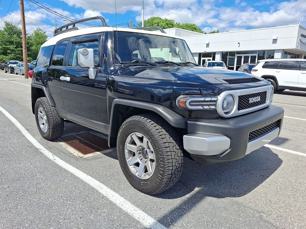 Used 2014 Black Toyota Base image 1