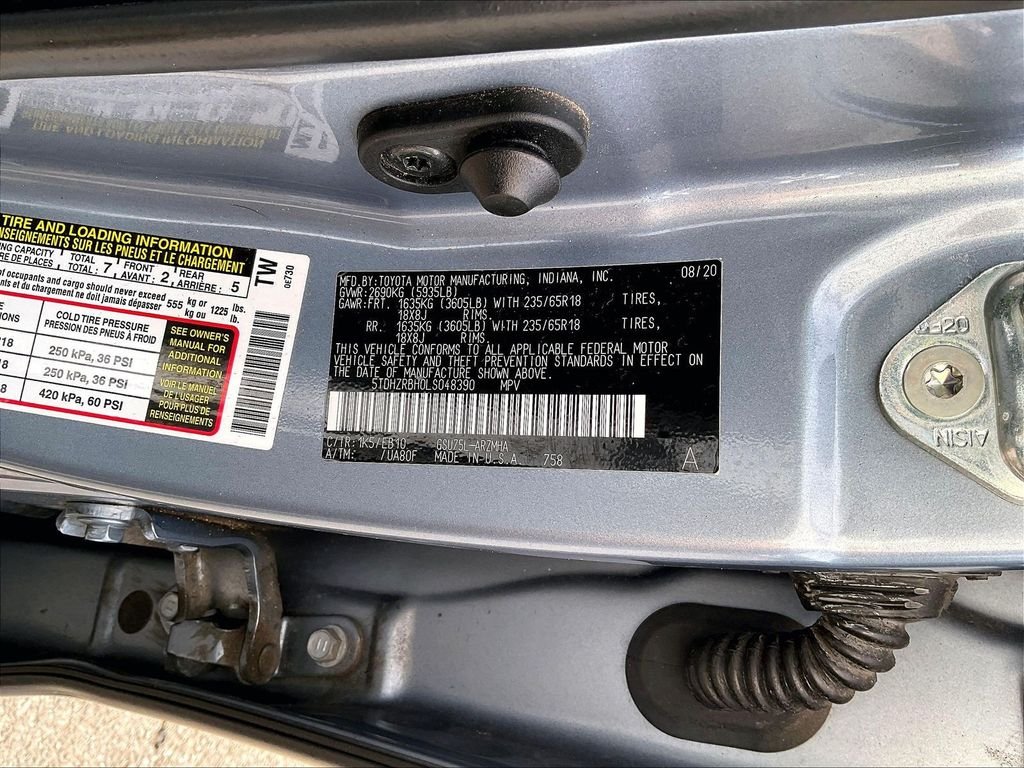 Used 2020 Blue Toyota XLE image 33