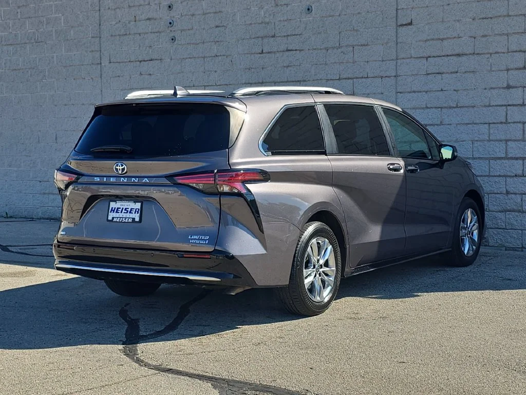 Used 2022 Gray Toyota Limited image 13
