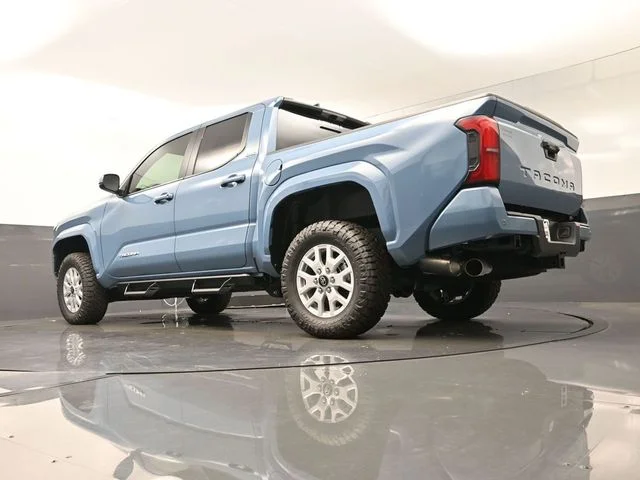 Used 2026 Blue Toyota SR5 image 47