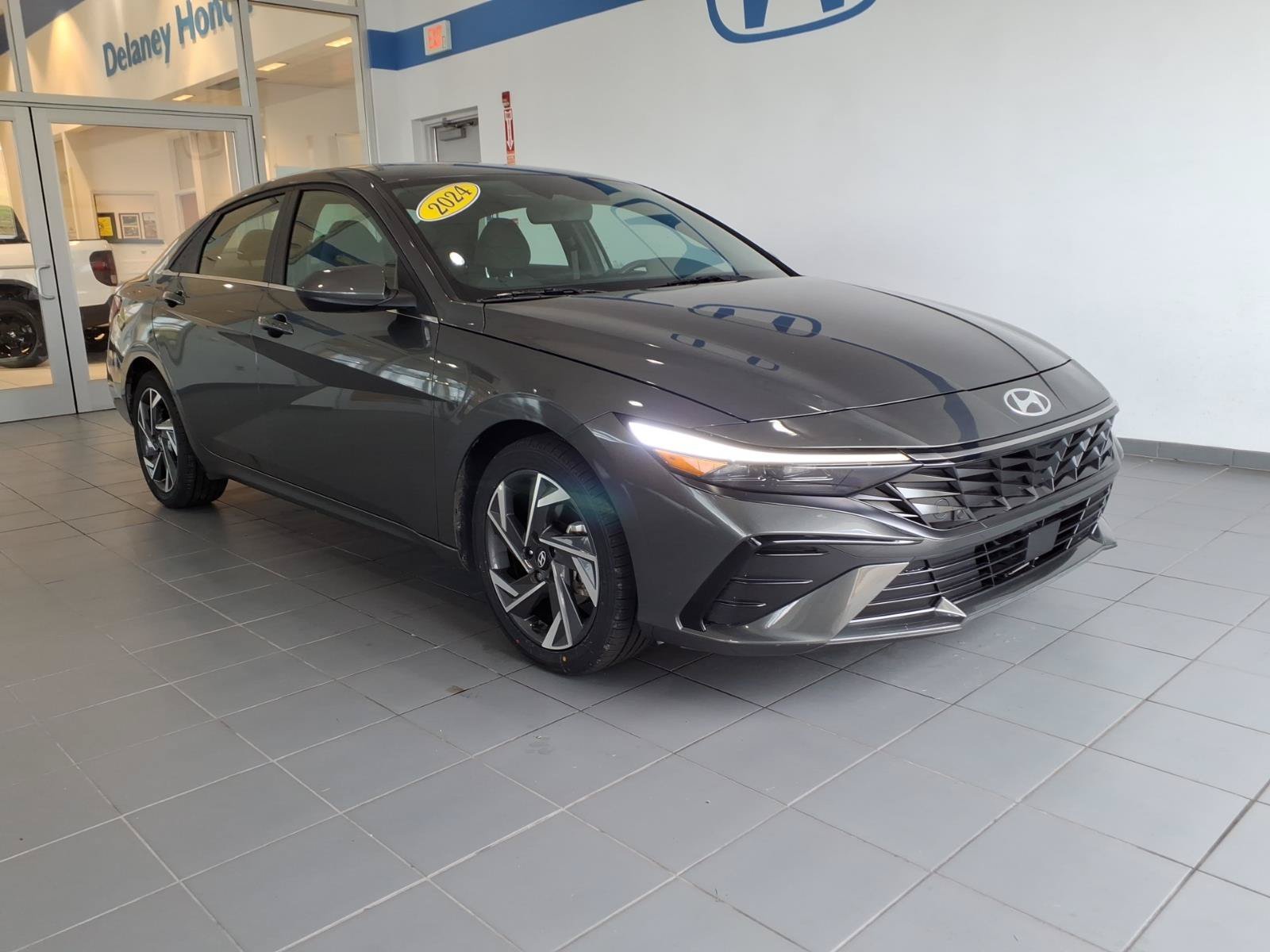 Certified Used 2024 Amazon Gray Hyundai SEL image 1
