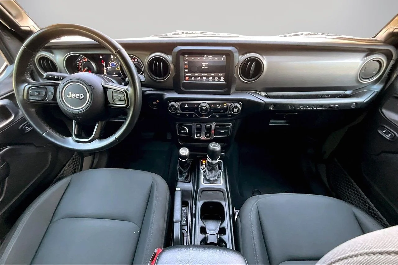 Used 2021 Gray Jeep Sport S image 14