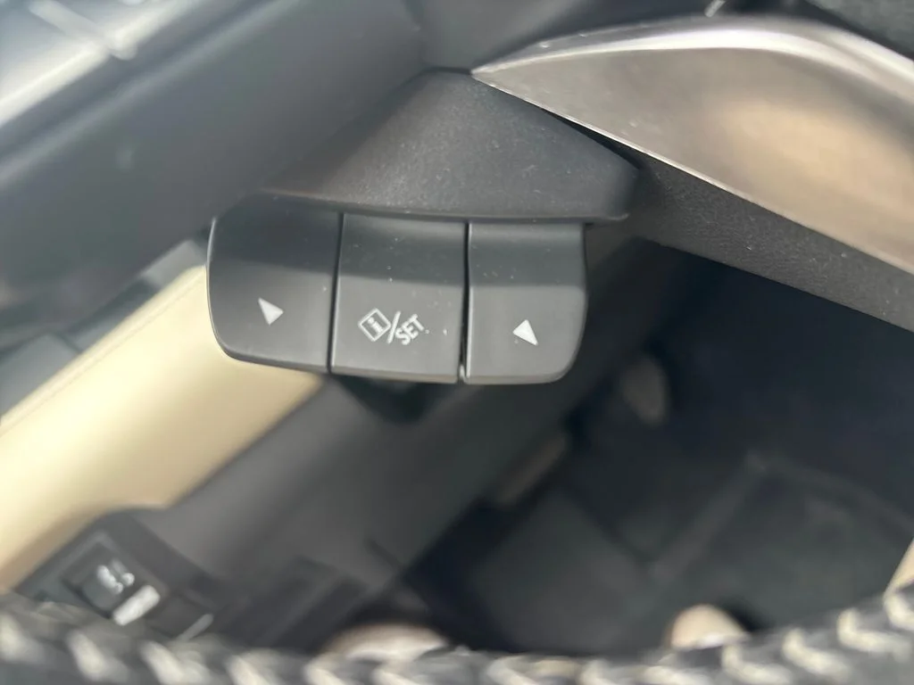Used 2019 Gray Subaru Limited image 29