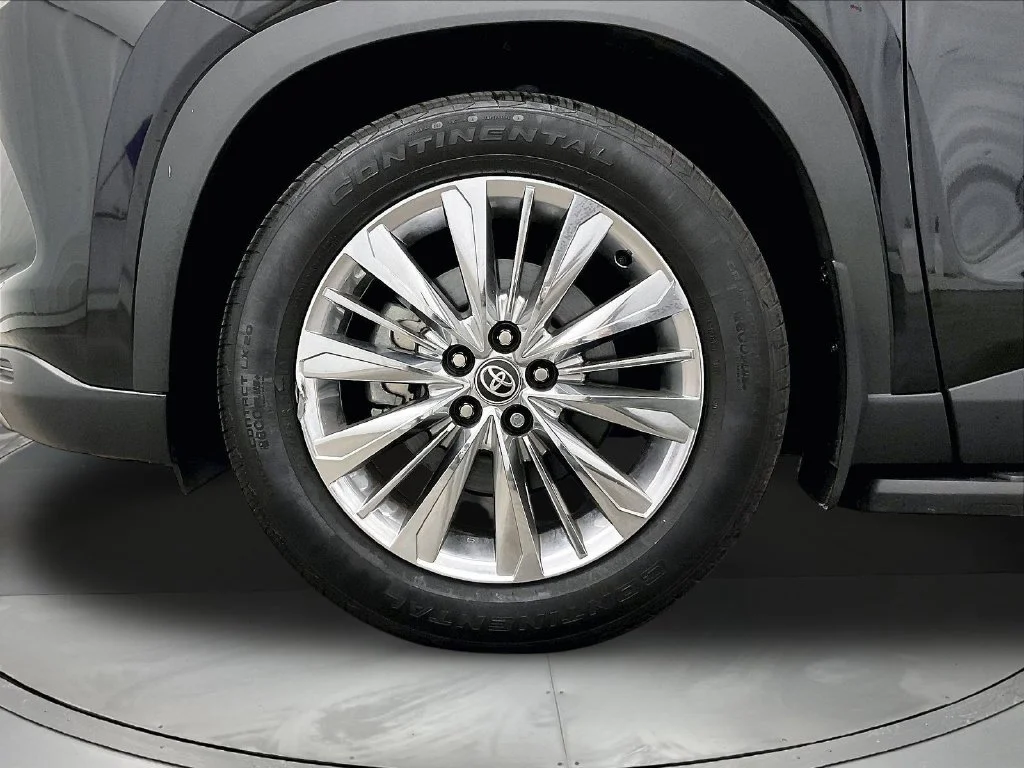 Certified Used 2025 Black Toyota Platinum image 12