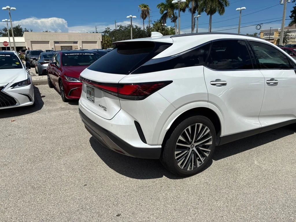 Certified Used 2024 White Lexus 350h Premium Plus image 6