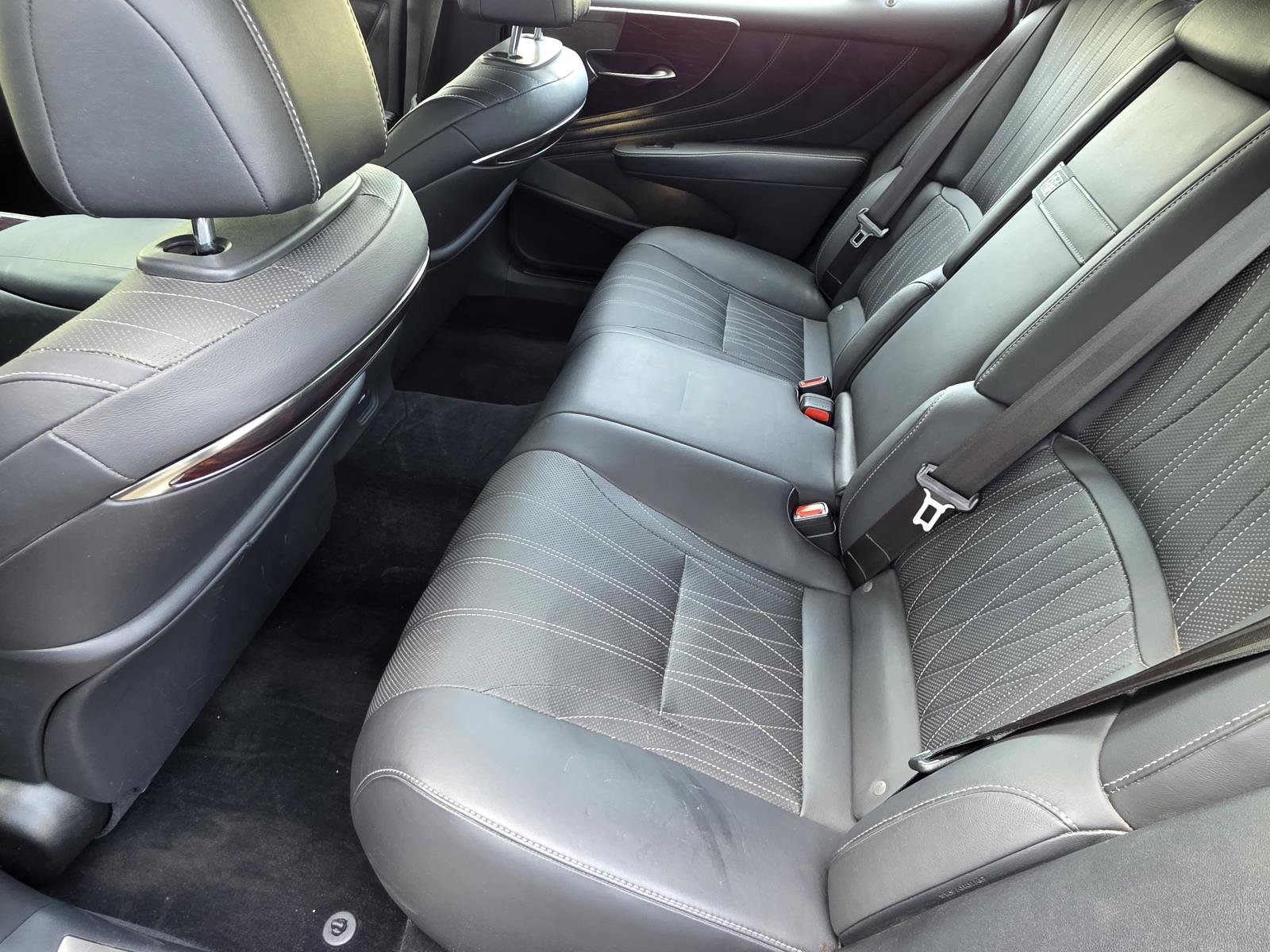 2018 Lexus LS Base - Photo 9