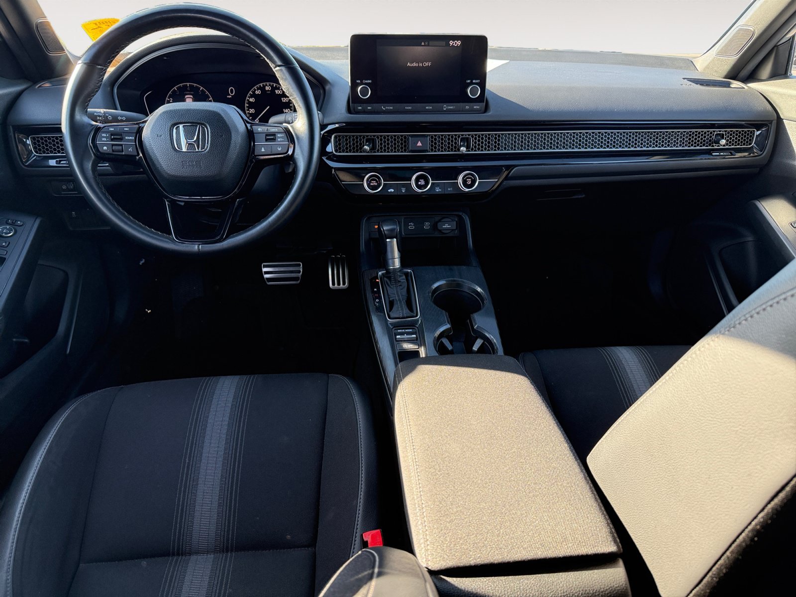 2025 Honda Civic Sport - Photo 35