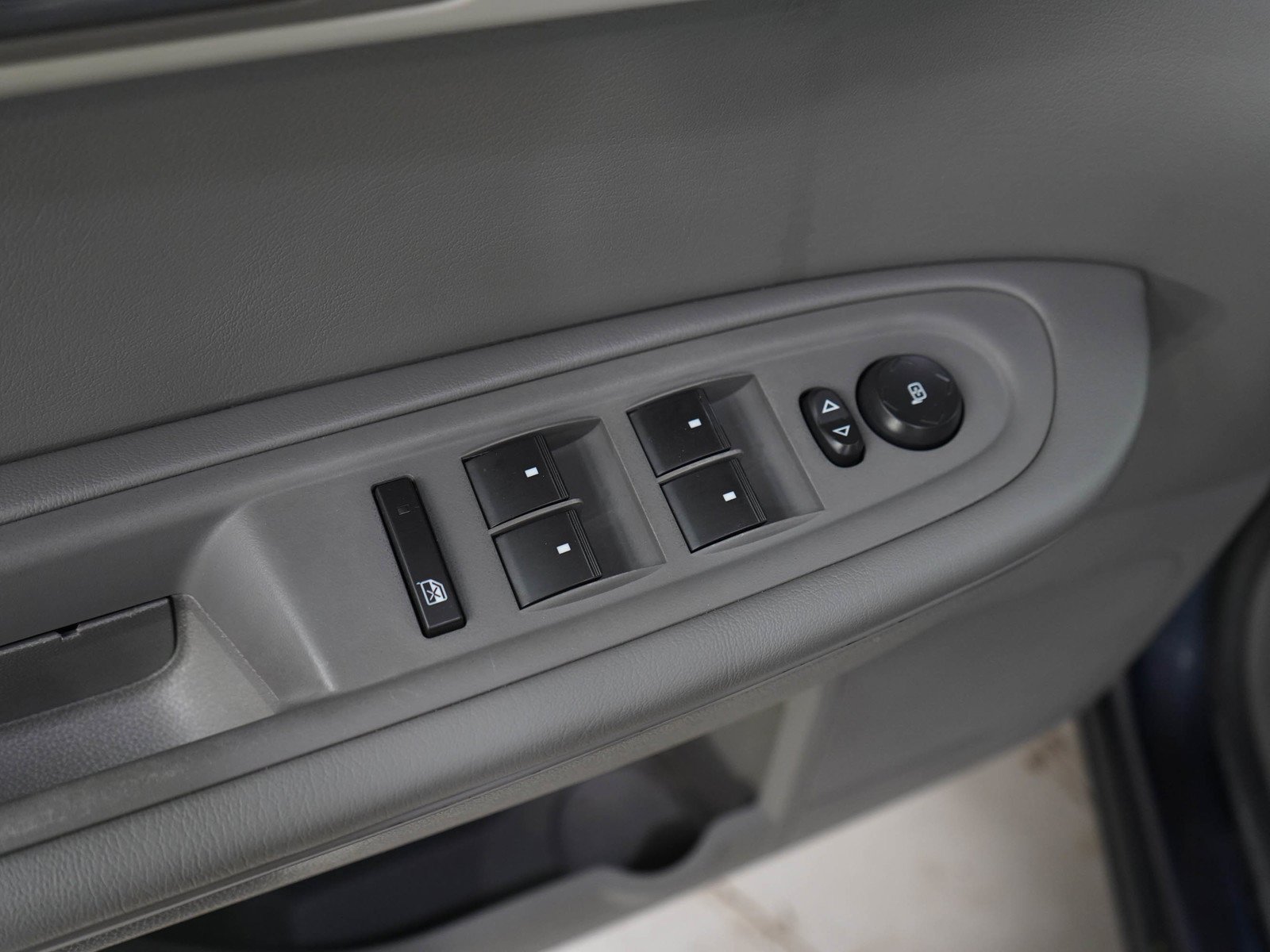 Used 2017 Blue Velvet Metallic Chevrolet LS image 20