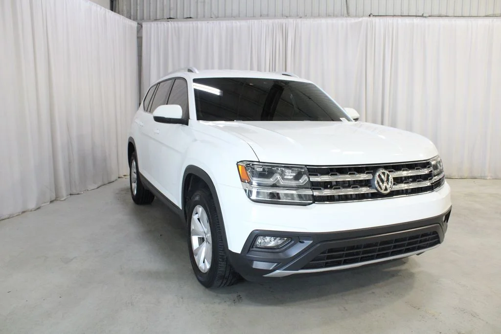 Used 2019 White Volkswagen 3.6L V6 SE image 37