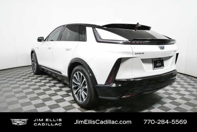Certified Used 2024 Crystal White Tricoat Cadillac Sport 2 image 29