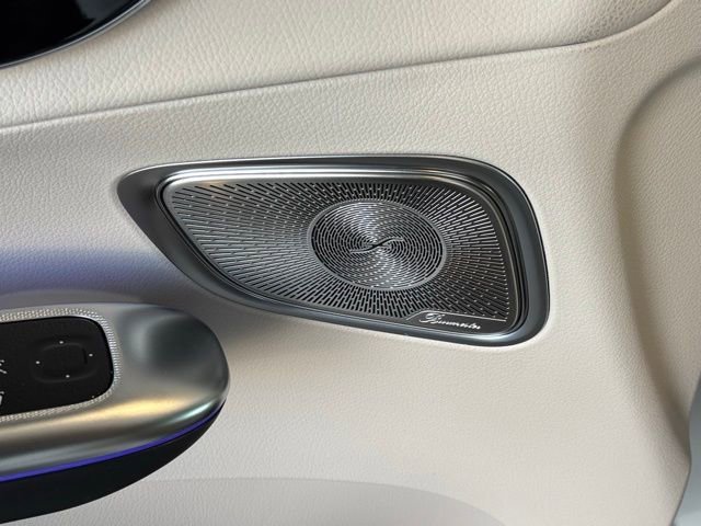 New 2026 Polar White Mercedes-Benz GLC 300 image 40