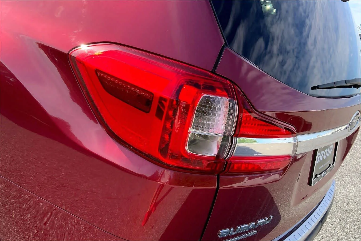 Used 2019 Crimson Red Pearl Subaru Premium image 27