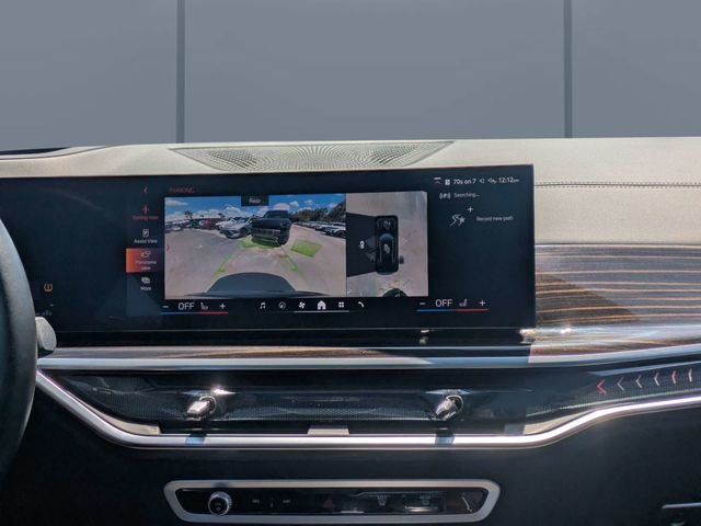 Used 2026 Black BMW sDrive40i image 19