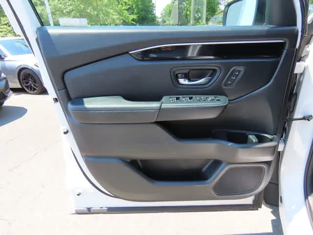 2023 Honda Pilot EX-L - Photo 17
