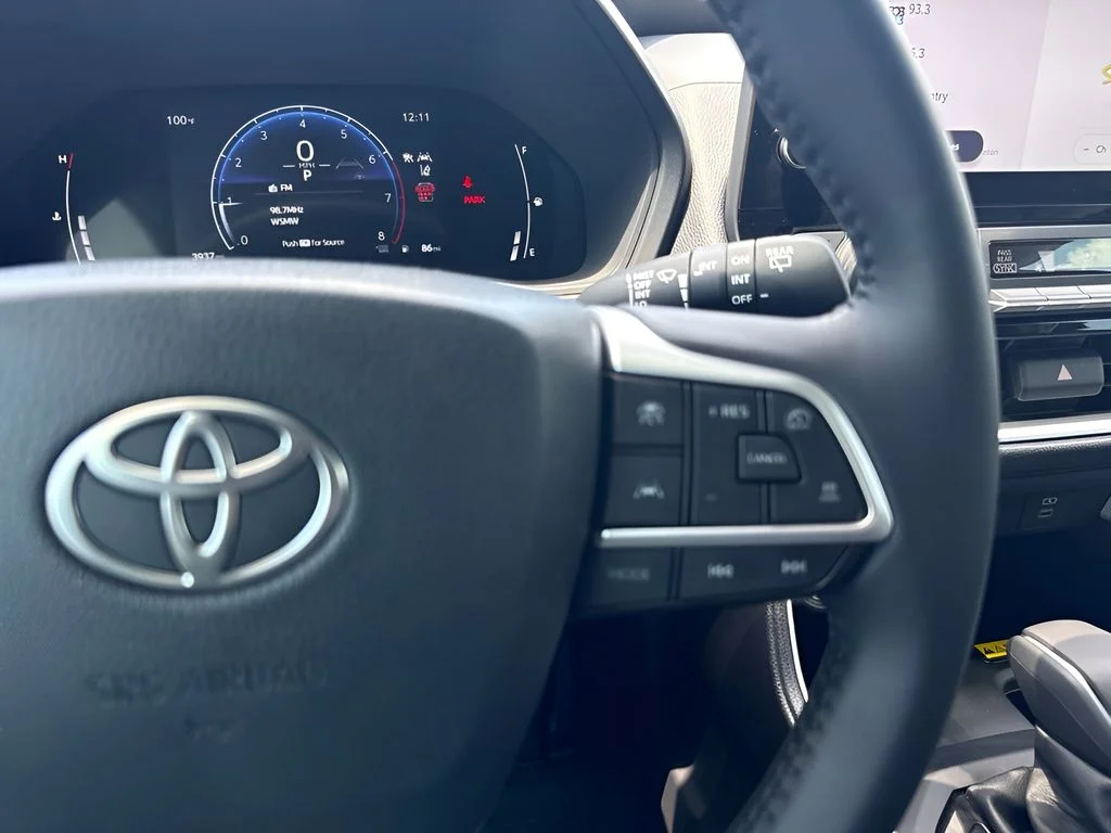 Used 2026 White Toyota XLE image 15