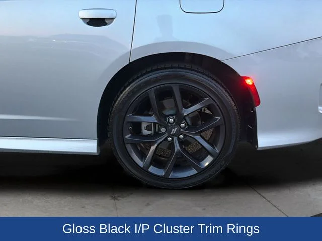 Used 2022  Dodge R/T image 31