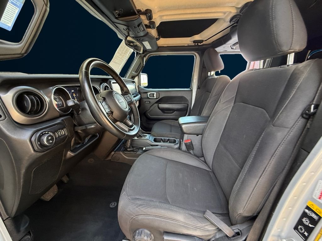 Used 2022 Silver Jeep Willys image 10