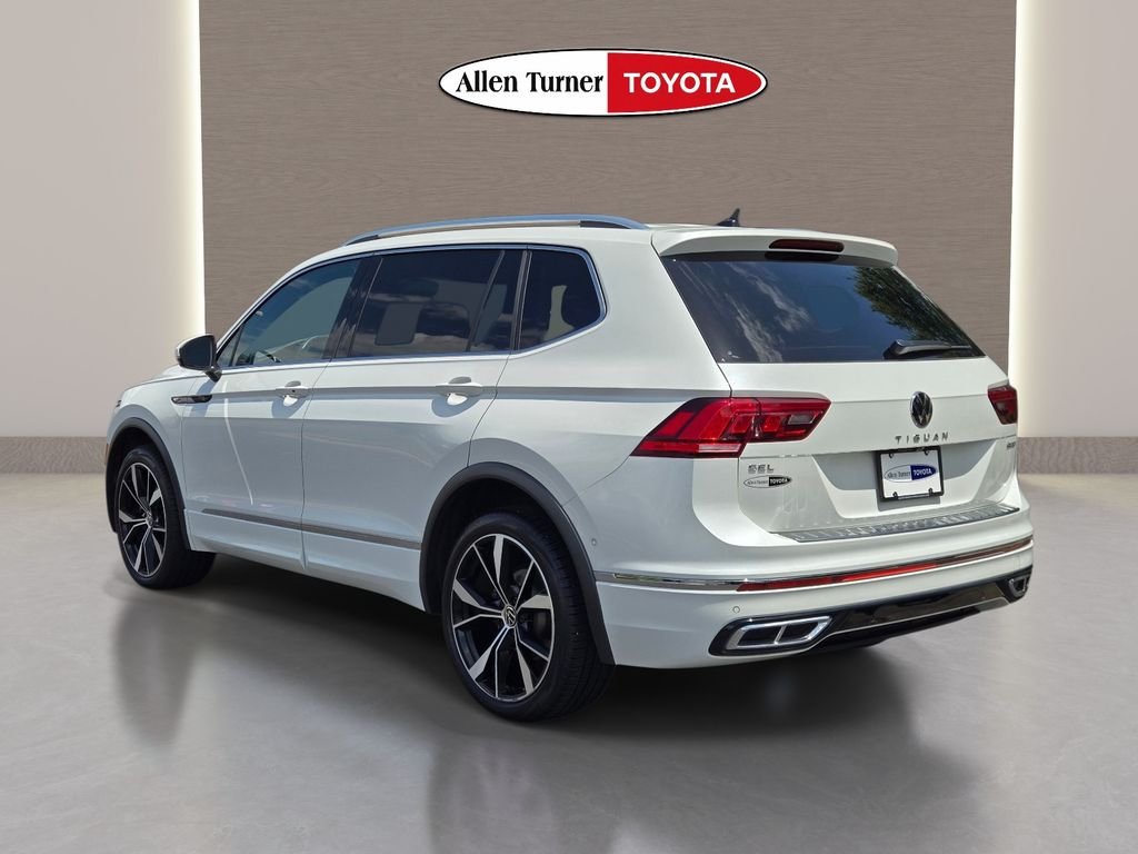Used 2024 White Volkswagen 2.0T SEL R-Line image 9