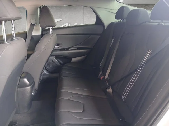 Used 2024 White Hyundai SEL image 23
