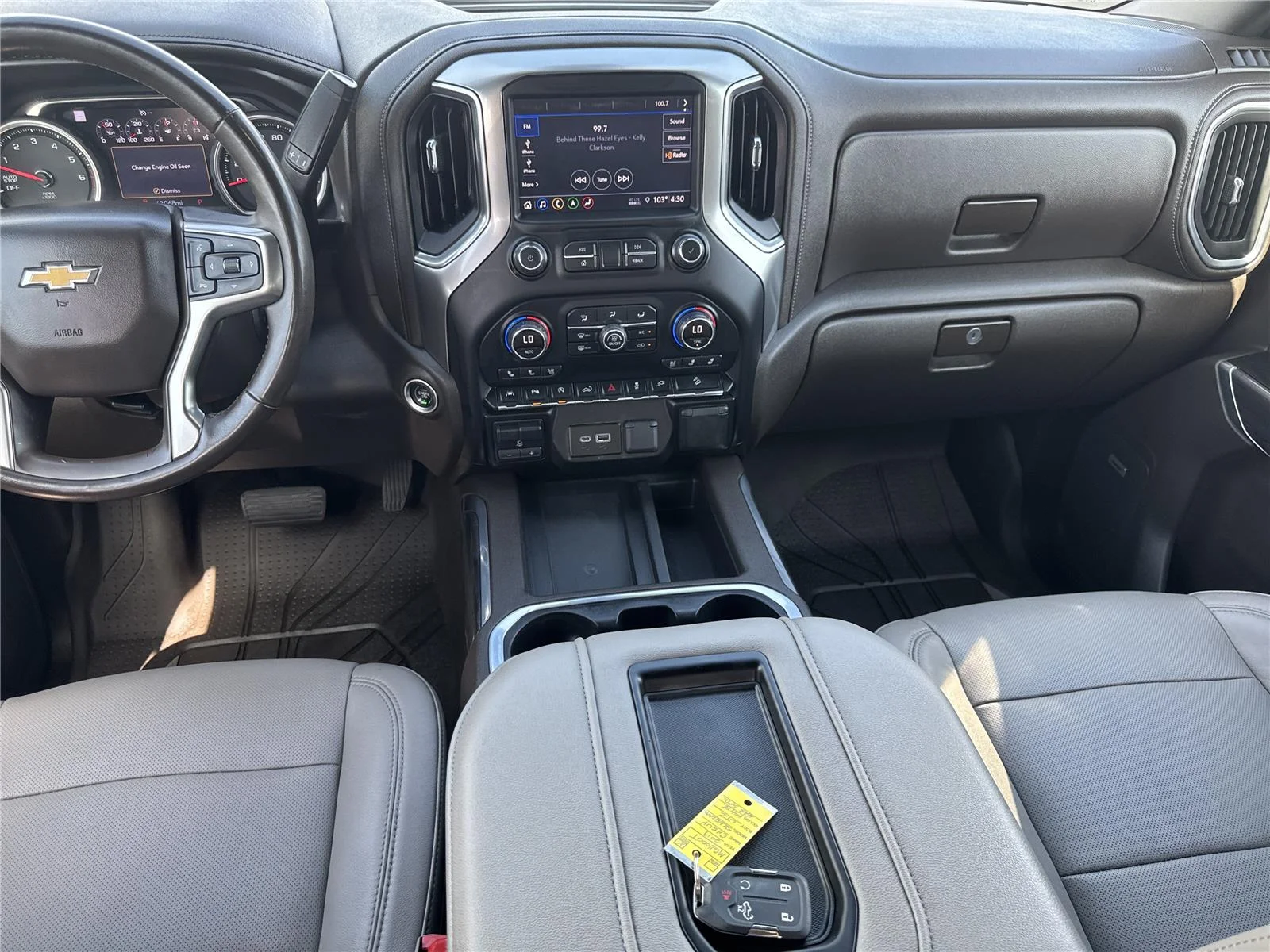 Used 2019 IRIDESCENT PEARL TRICOAT Chevrolet LTZ image 15