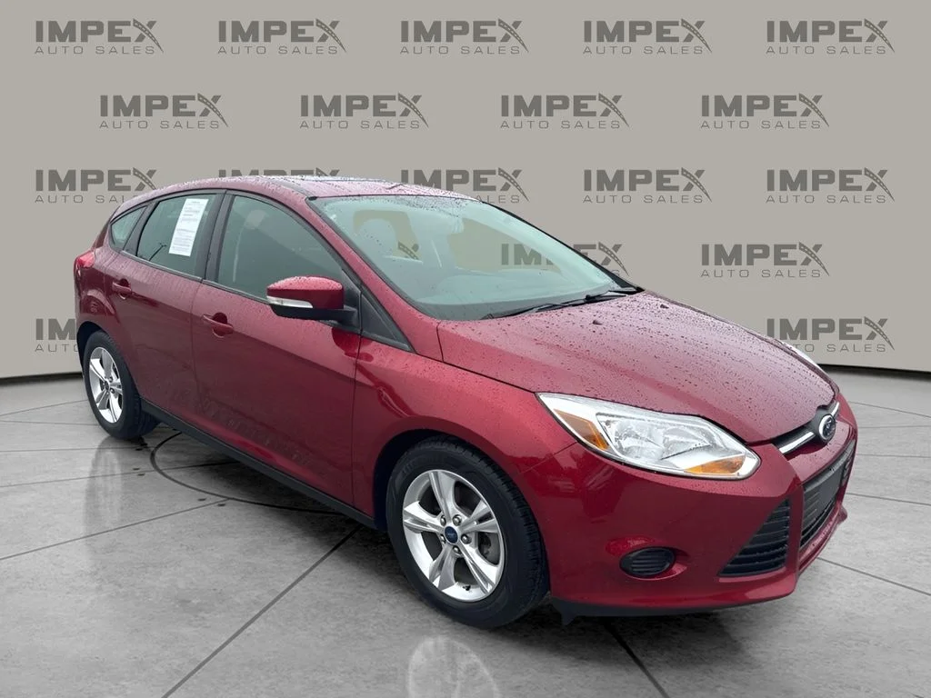 Used 2013 Red Ford SE image 7
