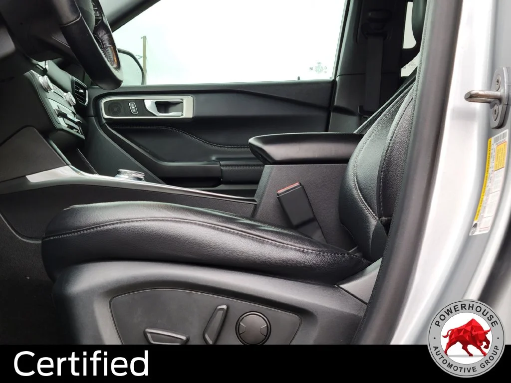 Used 2020 Silver Ford XLT image 25