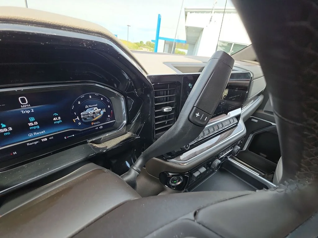Used 2025 Gray Chevrolet LTZ image 20