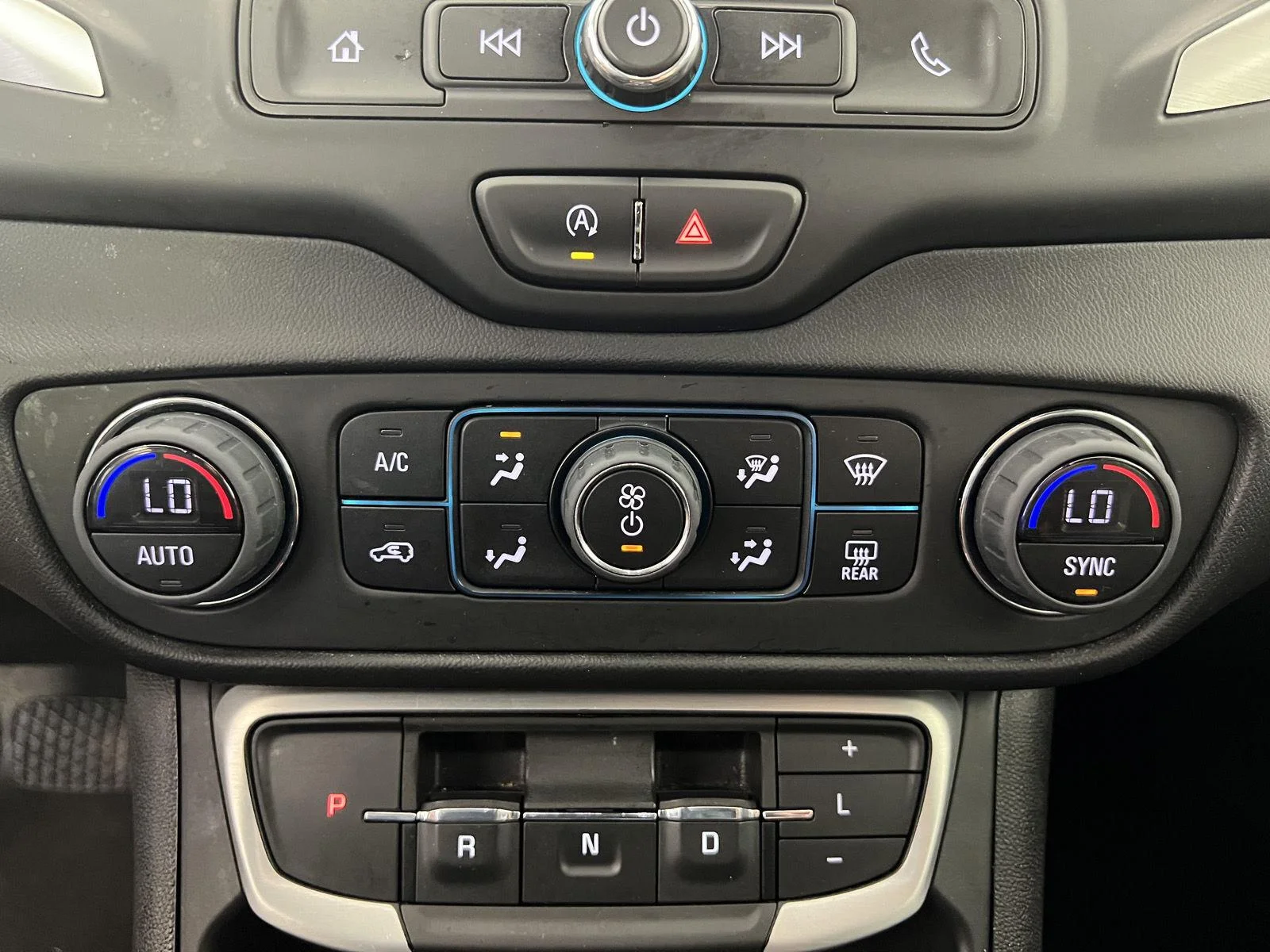 Used 2023 MARINE METALLIC GMC SLE image 16