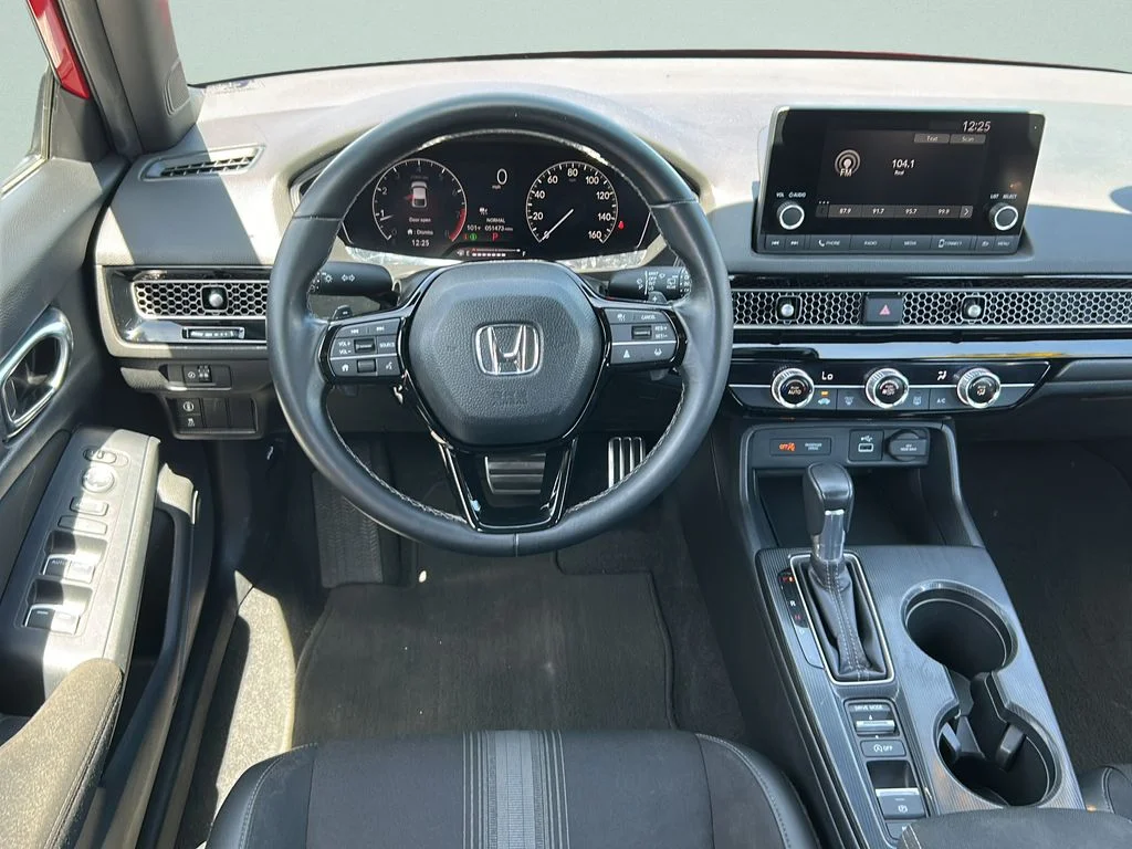 Used 2024  Honda Sport image 11