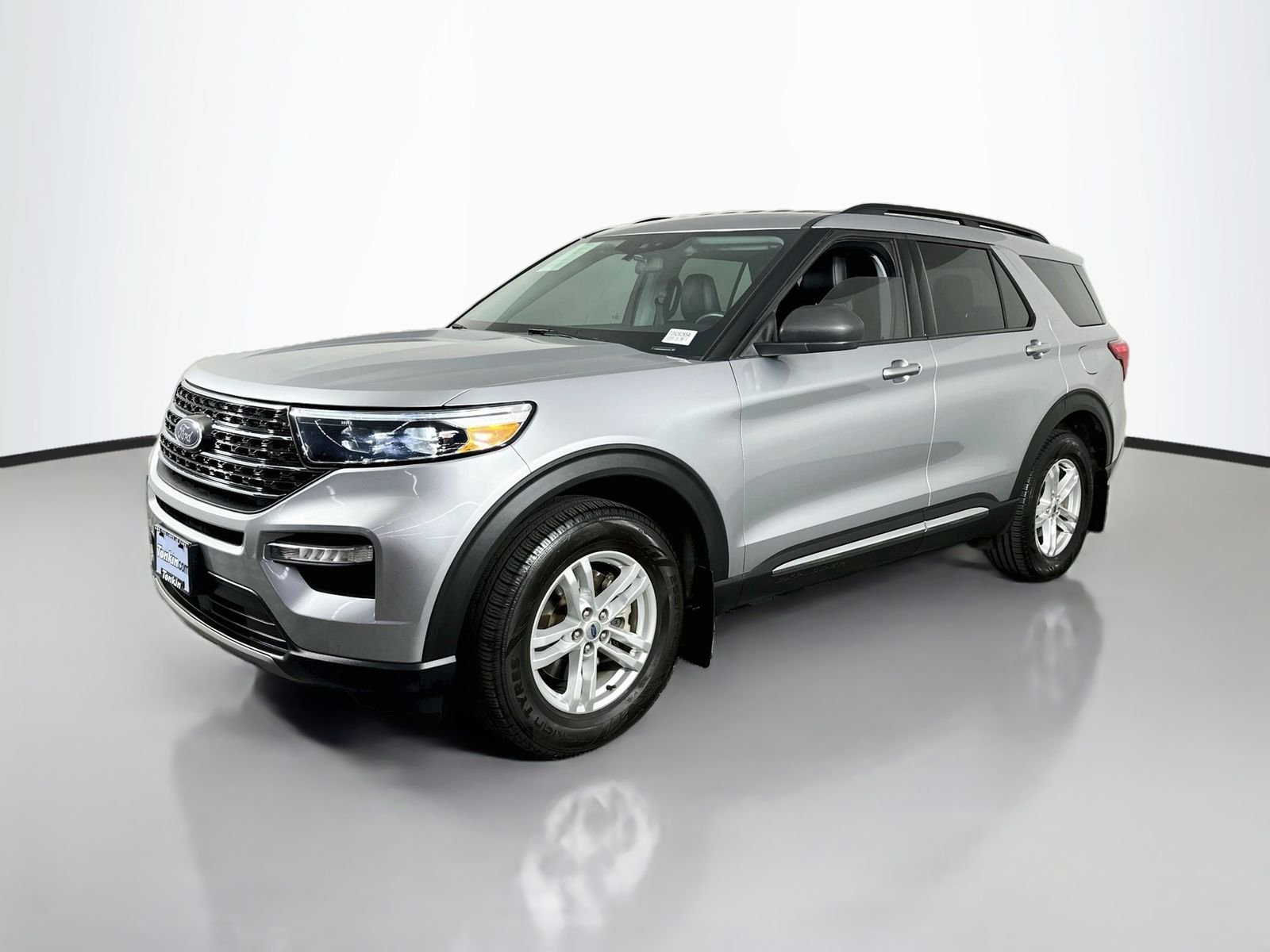 Used 2022 Silver Metallic Ford XLT image 2