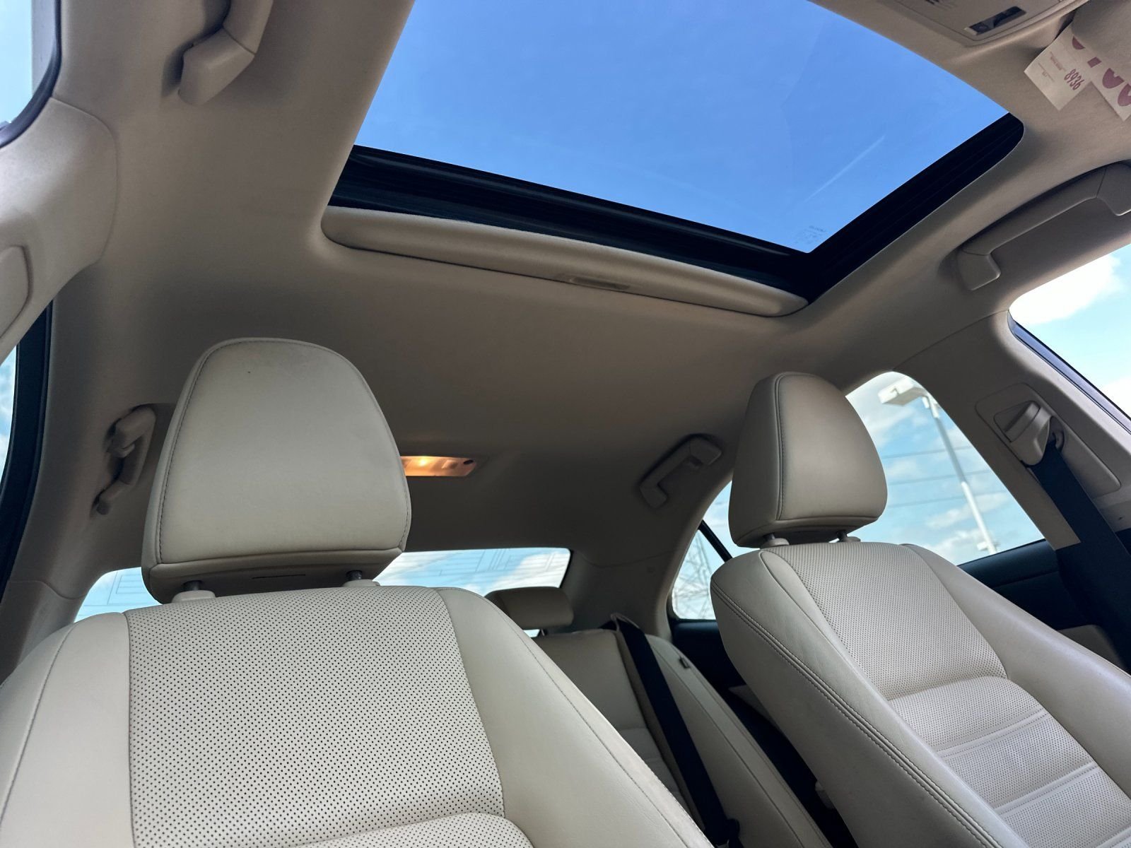 Used 2015 Ultra White Lexus 350 image 15