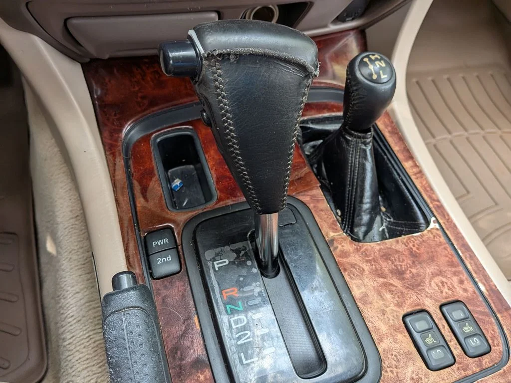 Used 2002 Green Toyota Base image 22