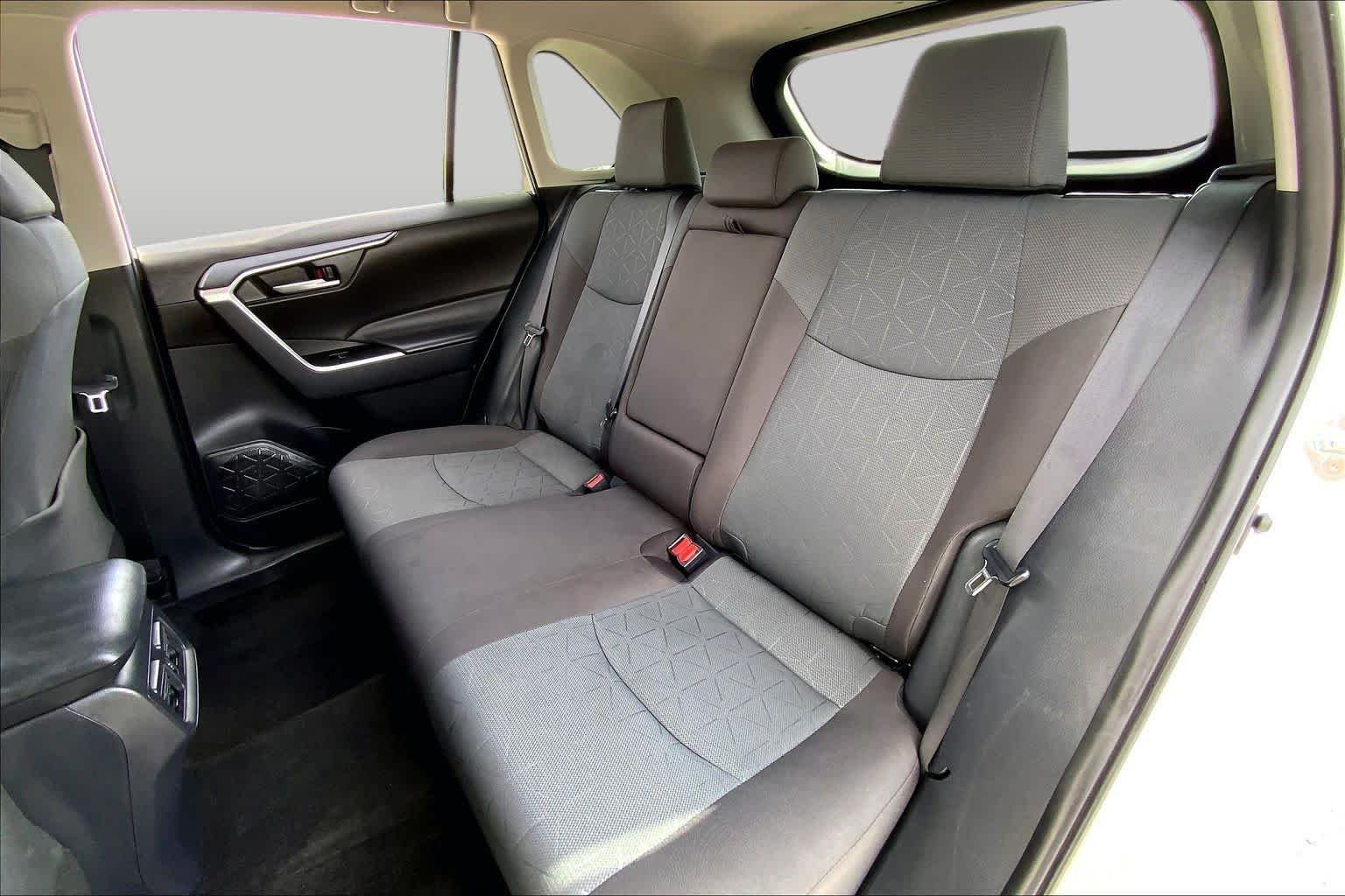 Used 2025 Ice Cap Toyota XLE image 20