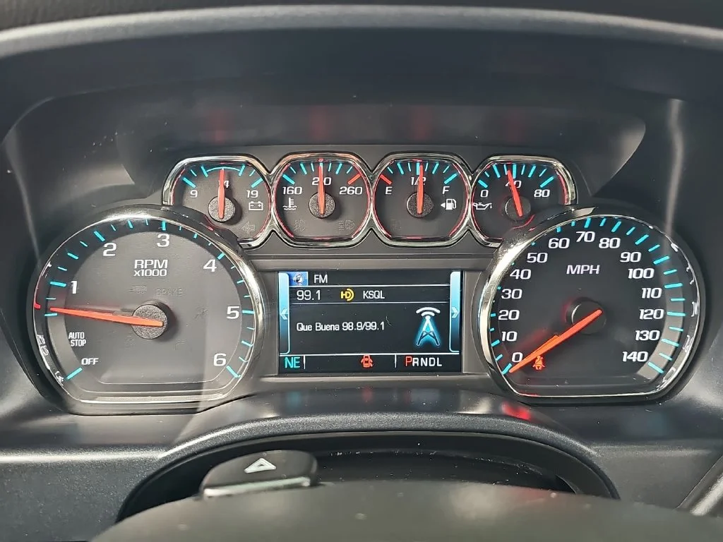 Used 2018 Silver Chevrolet LT image 18