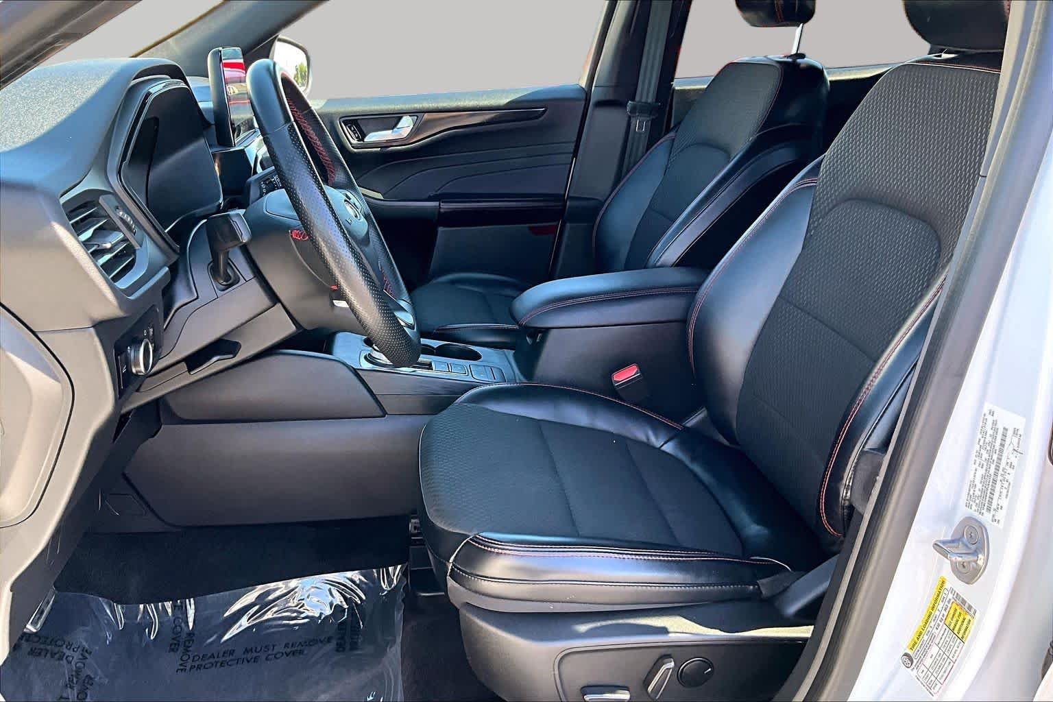 Pre-Owned 2023 Ford Escape ST-Line
