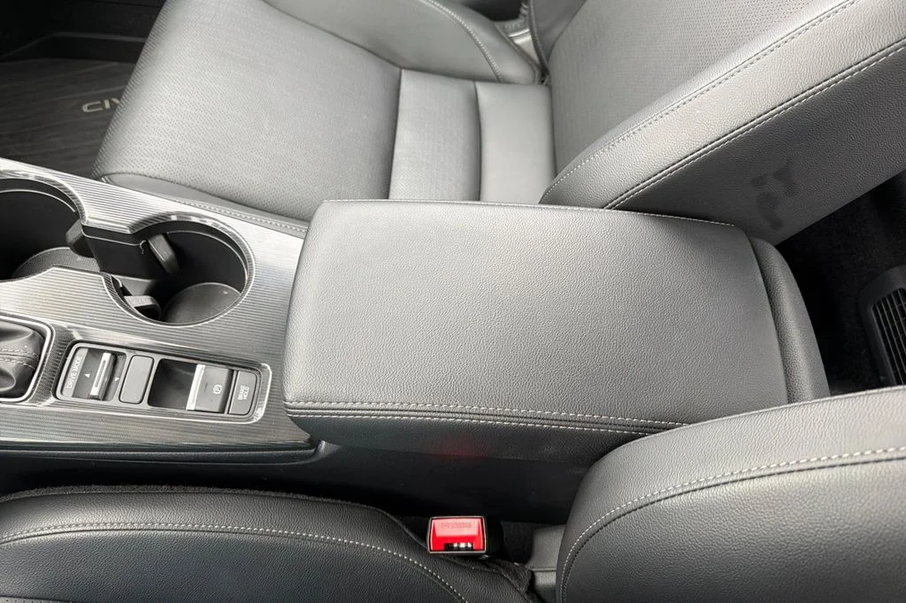Used 2025 Platinum White Pearl Honda Sport Touring image 25